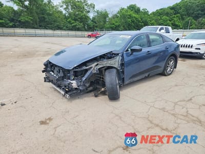 2025 TOYOTA CROWN XLE JTDAAAAF0S3033785 - główne zdjęcie licytacji z USA - miniatura