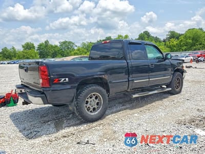 Trzecie zdjęcie samochodu z tyłu: 2004 CHEVROLET SILVERADO K1500 VIN:1GCEK19T64E372633 - miniatura