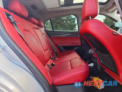 Zdjęcie 11 z 13 samochodu: 2021 ALFA ROMEO STELVIO TI VIN:ZASPAKBN6M7D15373 - miniatura