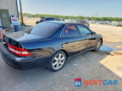 Trzecie zdjęcie samochodu z tyłu: 2001 LEXUS ES 300 VIN:JT8BF28G610339351 - miniatura