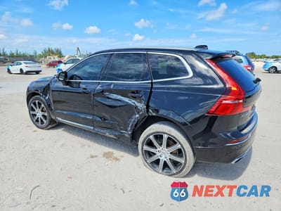Drugie zdjęcie samochodu z przodu: 2020 VOLVO XC60 VIN:YV4102RL3L1411806 - miniatura
