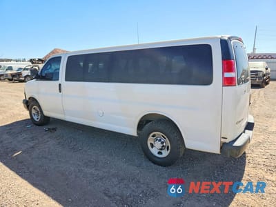 Drugie zdjęcie samochodu z przodu: 2020 CHEVROLET EXPRESS G3500 LS PASSENGER VAN VIN:1GAZGNFG6L1251407 - miniatura