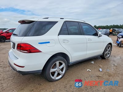 Trzecie zdjęcie samochodu z tyłu: 2016 MERCEDES-BENZ GLE 350 VIN:4JGDA5JB3GA731212 - miniatura