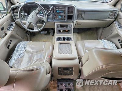 Zdjęcie 8 z 13 samochodu: 2004 CHEVROLET TAHOE K1500 VIN:1GNEK13Z24R170479 - miniatura