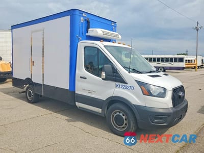 Czwarte zdjęcie samochodu z boku: 2023 FORD TRANSIT REFRIGERATED BOX TRUCK VIN:1FDBW5ZG2PKA23701 - miniatura