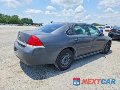 Trzecie zdjęcie samochodu z tyłu: 2010 CHEVROLET IMPALA LS VIN:2G1WA5EK0A1169089 - miniatura