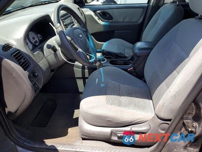 Zdjęcie 7 z 13 samochodu: 2005 FORD ESCAPE XLT VIN:1FMYU93175KD99593 - miniatura