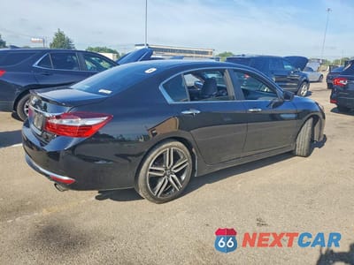 Trzecie zdjęcie samochodu z tyłu: 2016 HONDA ACCORD SPORT VIN:1HGCR2F53GA210261 - miniatura