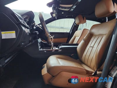 Zdjęcie 7 z 12 samochodu: 2010 MERCEDES-BENZ E 550 VIN:WDDHF7CB6AA018057 - miniatura