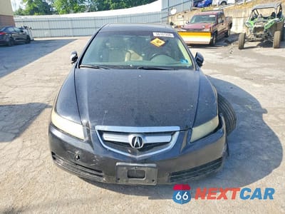 Piąte zdjęcie samochodu w środku: 2004 ACURA TL VIN:19UUA66274A012092 - miniatura