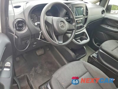 Zdjęcie 8 z 12 samochodu: 2022 MERCEDES-BENZ METRIS VIN:W1YV0CEY3N3963305 - miniatura