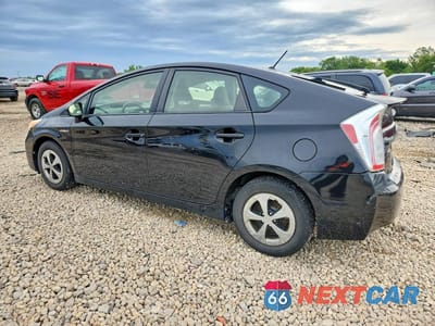 Drugie zdjęcie samochodu z przodu: 2013 TOYOTA PRIUS TWO VIN:JTDKN3DU9D1683745 - miniatura