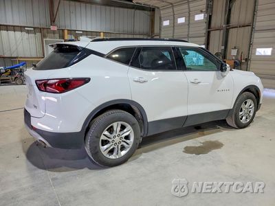 Trzecie zdjęcie samochodu z tyłu: 2021 CHEVROLET BLAZER 2LT VIN:3GNKBHRS9MS550373 - miniatura