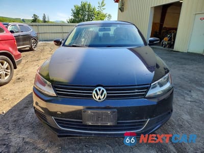 Piąte zdjęcie samochodu w środku: 2013 VOLKSWAGEN JETTA SE VIN:3VWDP7AJ5DM210056 - miniatura