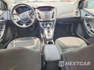 Zdjęcie 8 z 13 samochodu: 2014 FORD FOCUS SE VIN:1FADP3K20EL429714 - miniatura