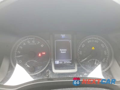Zdjęcie 9 z 12 samochodu: 2017 TOYOTA TACOMA TRD OFF-ROAD VIN:5TFCZ5AN1HX103859 - miniatura