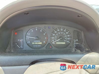 Zdjęcie 9 z 12 samochodu: 2001 TOYOTA COROLLA LE VIN:1NXBR12E01Z461539 - miniatura