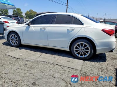 Drugie zdjęcie samochodu z przodu: 2019 MERCEDES-BENZ A 220 4MATIC VIN:WDD3G4FB6KW019697 - miniatura
