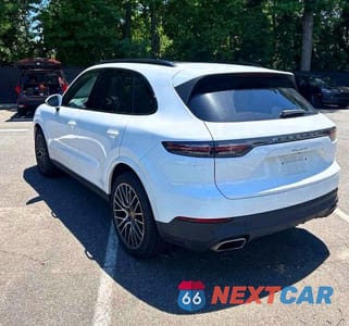 Trzecie zdjęcie samochodu z tyłu: 2020 PORSCHE CAYENNE VIN:WP1AA2AY1LDA03762 - miniatura