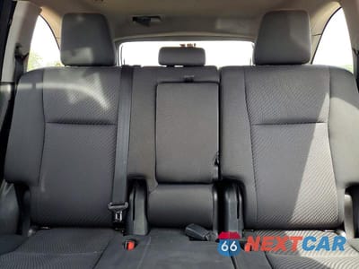 Zdjęcie 10 z 13 samochodu: 2018 TOYOTA HIGHLANDER LE VIN:5TDBZRFH8JS817683 - miniatura