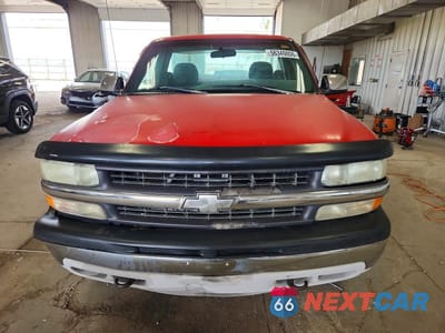 Piąte zdjęcie samochodu w środku: 1999 CHEVROLET SILVERADO K1500 VIN:1GCEK14T5XE255816 - miniatura