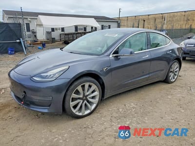2019 TESLA 3 5YJ3E1EA5KF407662 - główne zdjęcie licytacji z USA - miniatura