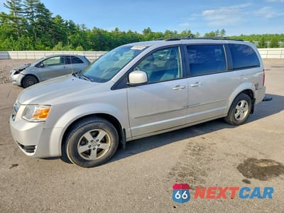 2010 DODGE GRAND CARAVAN SXT 2D4RN5D14AR174544 - główne zdjęcie licytacji z USA - miniatura