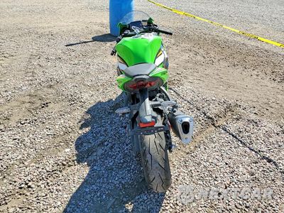 Czwarte zdjęcie samochodu z boku: 2025 KAWASAKI ZX636 K VIN:JKBZXJK13SA010751 - miniatura