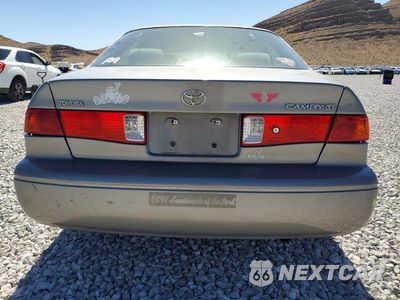 Zdjęcie 6 z 12 samochodu: 2000 TOYOTA CAMRY LE VIN:4T1BG22K3YU627399 - miniatura
