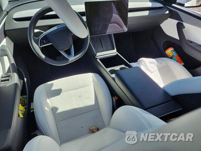 Zdjęcie 8 z 12 samochodu: 2026 TESLA MODEL Y VIN:7SAYGDED5TF380169 - miniatura