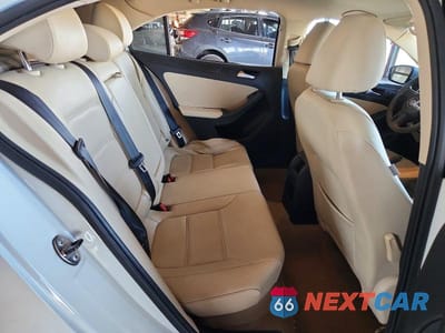 Zdjęcie 10 z 12 samochodu: 2014 VOLKSWAGEN JETTA SE VIN:3VWD17AJXEM419828 - miniatura