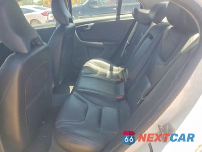 Zdjęcie 10 z 12 samochodu: 2016 VOLVO S60 VIN:YV126MFJ0G2402530 - miniatura