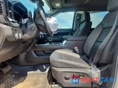 Zdjęcie 17 z 32 samochodu: 2025 GMC SIERRA C1500 SLT VIN:3GTPHDED4SG300701 - miniatura