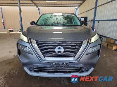 Piąte zdjęcie samochodu w środku: 2023 NISSAN ROGUE S VIN:5N1BT3AB2PC856244 - miniatura