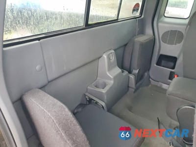 Zdjęcie 10 z 12 samochodu: 2010 FORD RANGER SUPER CAB VIN:1FTLR4FE0APA35823 - miniatura