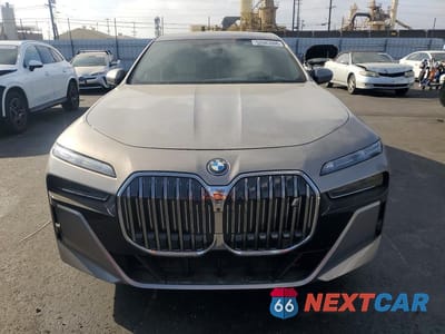 Piąte zdjęcie samochodu w środku: 2023 BMW I7 XDRIVE60 VIN:WBY53EJ0XPCN45025 - miniatura