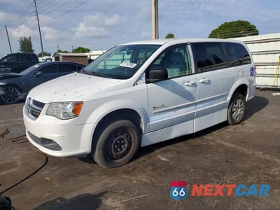 2017 DODGE GRAND CARAVAN SE 2C4RDGBG7HR776500 - główne zdjęcie licytacji z USA - miniatura