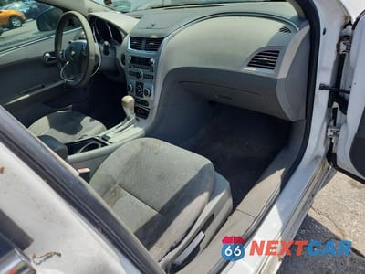 Zdjęcie 8 z 12 samochodu: 2012 CHEVROLET MALIBU LS VIN:1G1ZB5E06CF169229 - miniatura