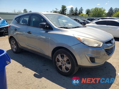 Czwarte zdjęcie samochodu z boku: 2011 HYUNDAI TUCSON GL VIN:KM8JT3AB2BU240834 - miniatura