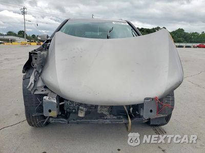 Piąte zdjęcie samochodu w środku: 2013 KIA SORENTO LX VIN:5XYKT3A60DG407417 - miniatura