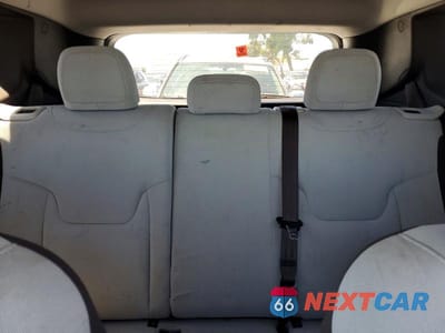 Zdjęcie 10 z 14 samochodu: 2015 JEEP RENEGADE LATITUDE VIN:ZACCJABT0FPB67794 - miniatura