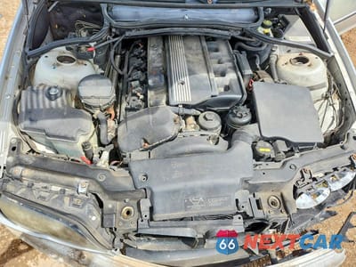 Zdjęcie 11 z 13 samochodu: 2003 BMW 325 XI VIN:WBAEU33423PM58061 - miniatura