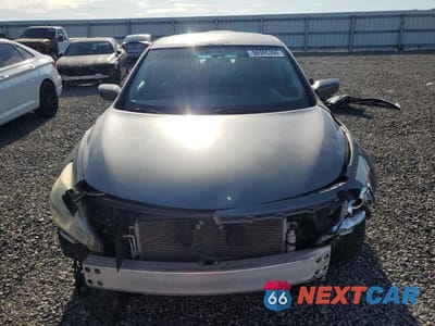 Piąte zdjęcie samochodu w środku: 2014 NISSAN ALTIMA 2.5 S VIN:1N4AL3AP0EC201434 - miniatura
