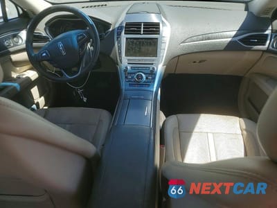 Zdjęcie 8 z 12 samochodu: 2018 LINCOLN MKZ RESERVE VIN:3LN6L5F92JR619460 - miniatura