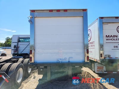 Zdjęcie 6 z 13 samochodu: 2014 ISUZU NPR REFRIGERATED BOX TRUCK VIN:JALC4W162E7003051 - miniatura