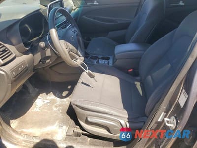 Zdjęcie 7 z 13 samochodu: 2019 HYUNDAI TUCSON SE VIN:KM8J23A44KU909092 - miniatura