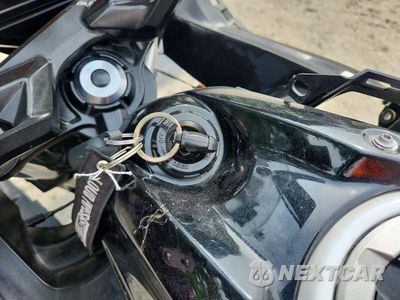 Zdjęcie 8 z 9 samochodu: 2020 KAWASAKI EX650 N VIN:ML5EXEN16LDA13247 - miniatura