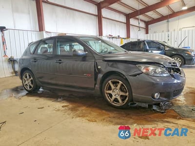 Czwarte zdjęcie samochodu z boku: 2005 MAZDA 3 HATCHBACK VIN:JM1BK343751279893 - miniatura