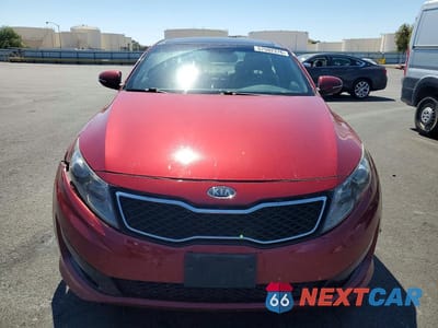Piąte zdjęcie samochodu w środku: 2012 KIA OPTIMA SX VIN:5XXGR4A63CG007896 - miniatura