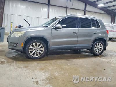 2009 VOLKSWAGEN TIGUAN SE WVGBV95N39W522968 - główne zdjęcie licytacji z USA - miniatura
